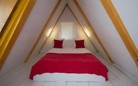 Rembrandtplein Bed & Breakfast